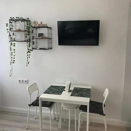 Eva Ilka B, Fully Refurbished And Equipped Beautiful And Comfortable דירה בודפשט